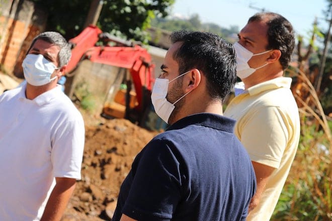  Começam as obras de recapeamento e pavimentação no Jardim Manchester