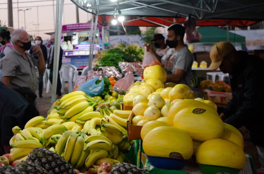  Inauguração da “Feira Noturna” na Praça Ângelo Tomazin